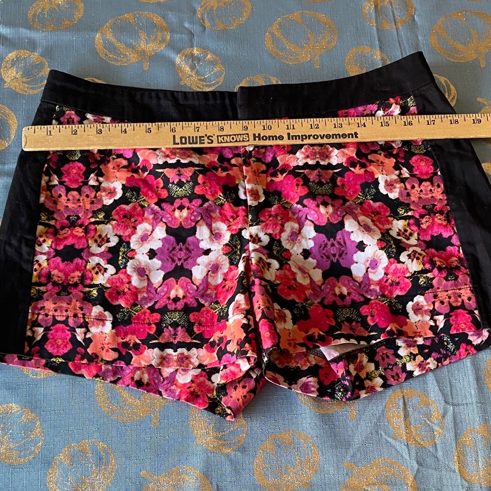 Nicole by Nicole Miller Floral Shorts - Pink and Black - Picture 3 of 14